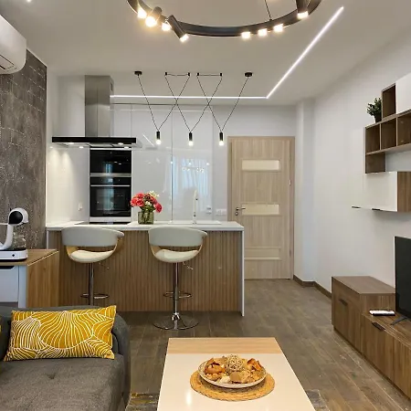 Stylish 1bed For 4 Guests In * 소피아