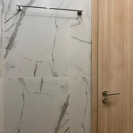 Stylish 1bed For 4 Guests In * סופיה