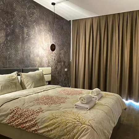 דירה Stylish 1bed For 4 Guests In סופיה