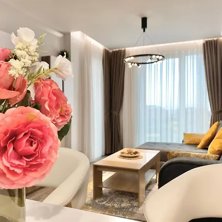 Stylish 1bed For 4 Guests In Sófia