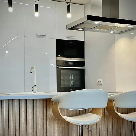 Stylish 1bed For 4 Guests In * Sófia